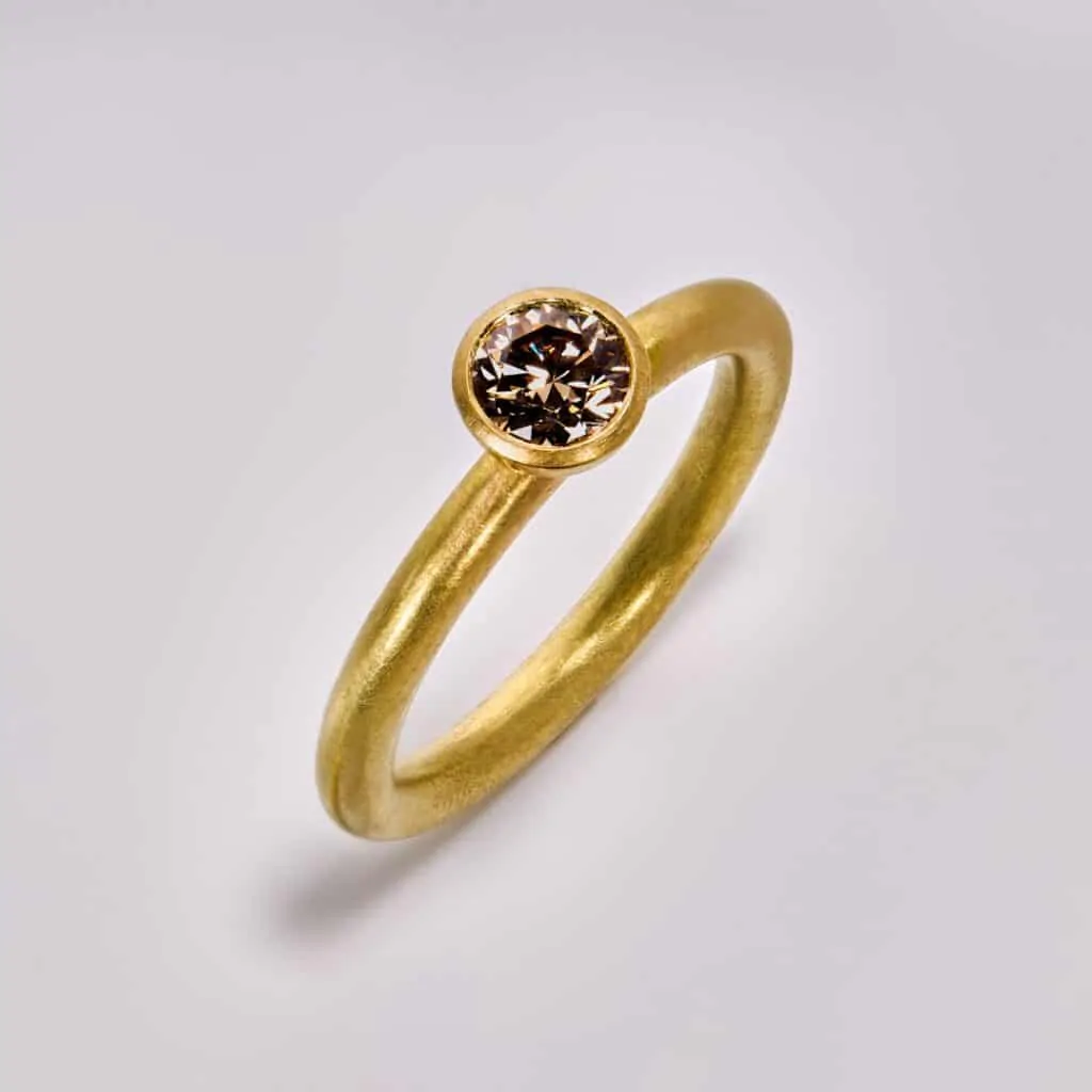 Verlobungsring 750er Gelbgold brauner Diamant